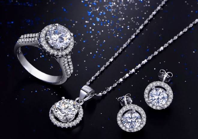 Серебряные украшения : 5 советов женщинам
